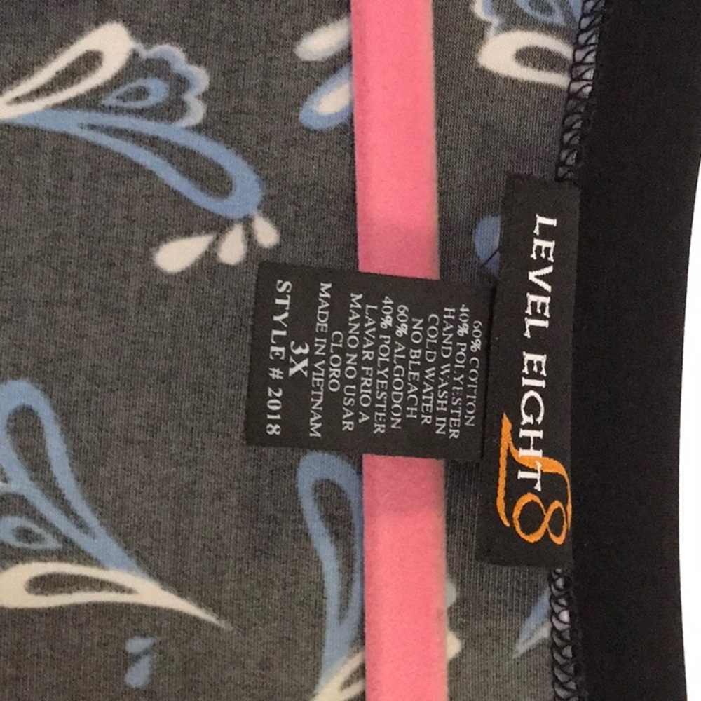 Level 8 3X long sleeve blouse